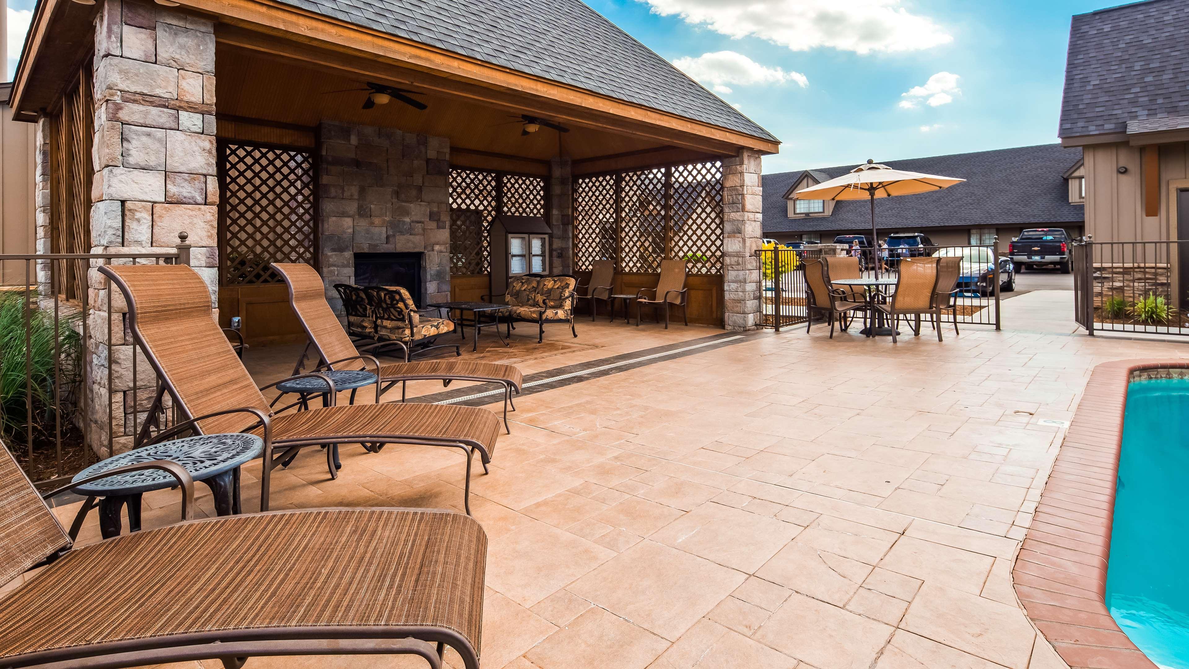 Best Western Plus Weatherford Exterior photo